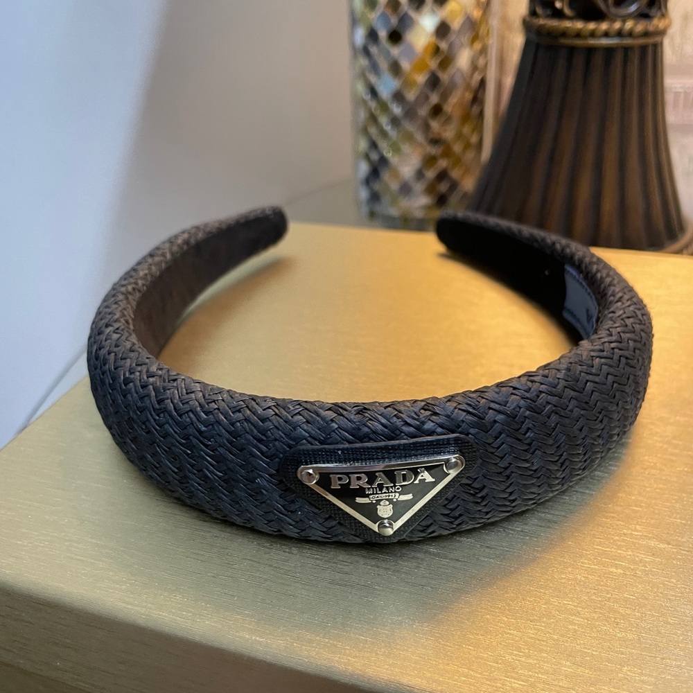 Prada - Picture 7 of 7